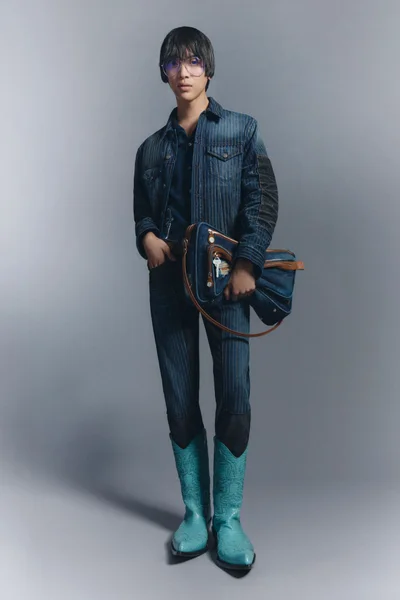 Look 3